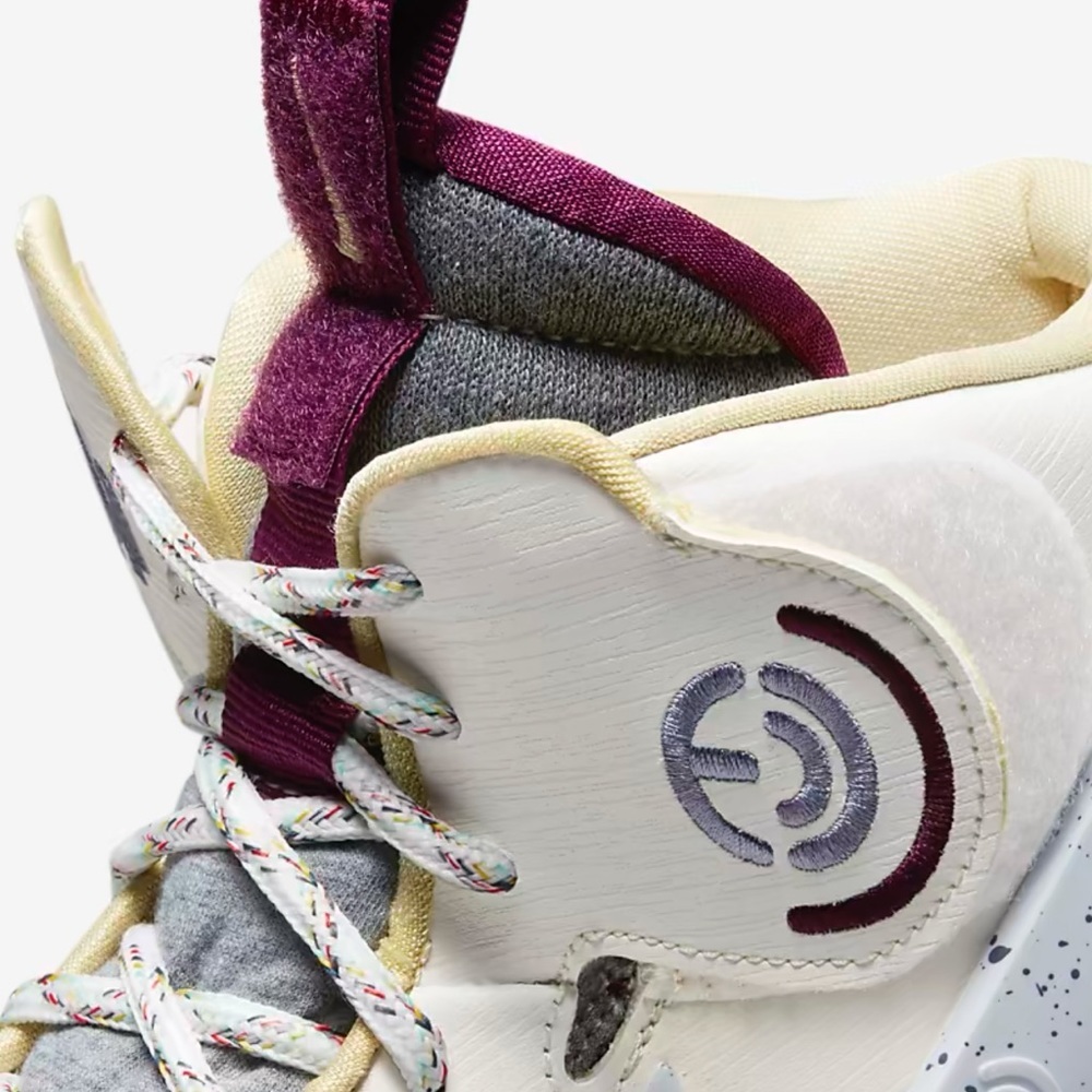 Nike WMNS 2023 Air Deldon 'Deldon Designs'
Air Deldon 1 sneakers athletic shoes - Picture 15 of 16
